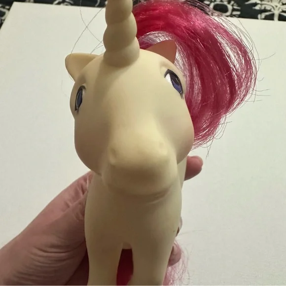 My Little Pony Moondancer Figure G1 Unicorn Glitter Moon Stars 1983 Vtg Hasbro - Picture 6 of 10